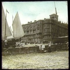 Glass-plate-of-the-Queens-Hotel-and-Harold-Place.-1891.